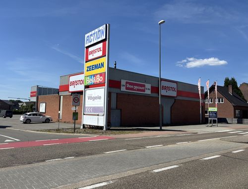                                         Commercieel Gebouw te huur in Opglabbeek, € 5.000
