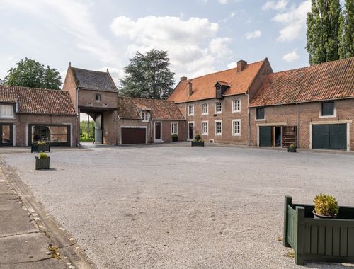                                         Opslagplaats te huur in Hoeselt, € 1.250

