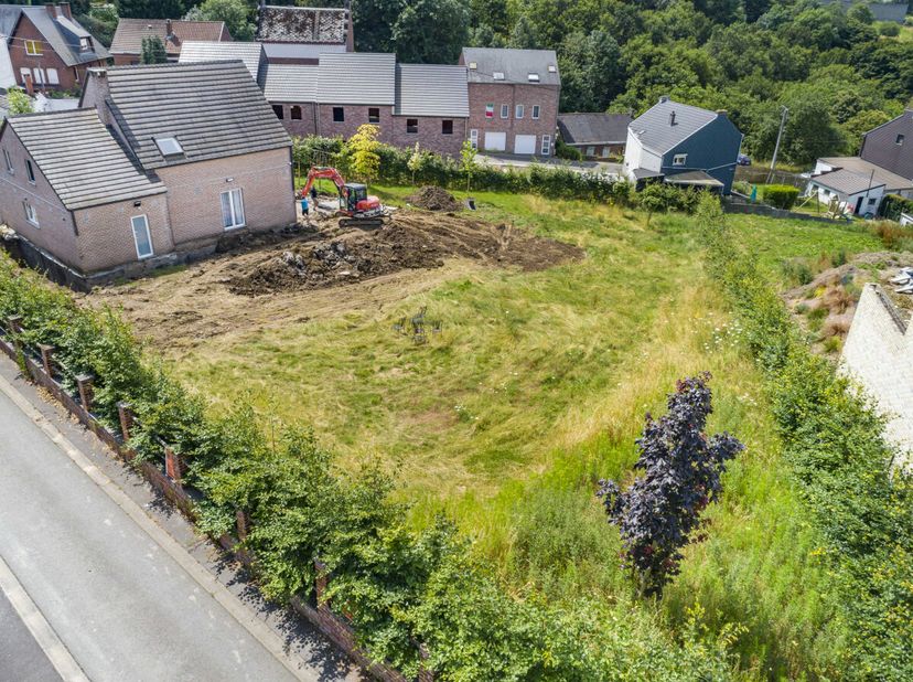Terrain à vendre
                    à 6032 Mont-sur-Marchienne