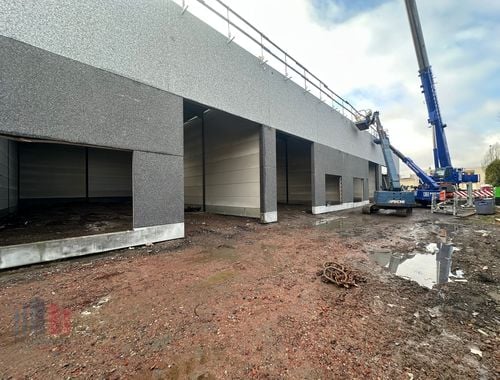                                        Bedrijfsgebouw te koop in Moorslede, € 295.000
