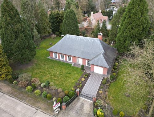                                         Villa à vendre à Hever, € 630.000
