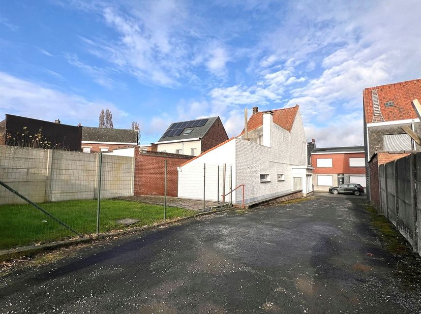 Maison à vendre
                    à 8552 Moen