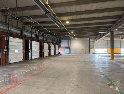                                         Bâtiment d’entreprise à louer à Dendermonde, € 42.000
