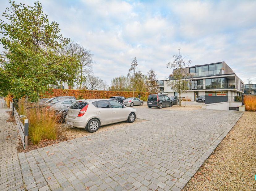 Garage à vendre
                    à 8870 Izegem