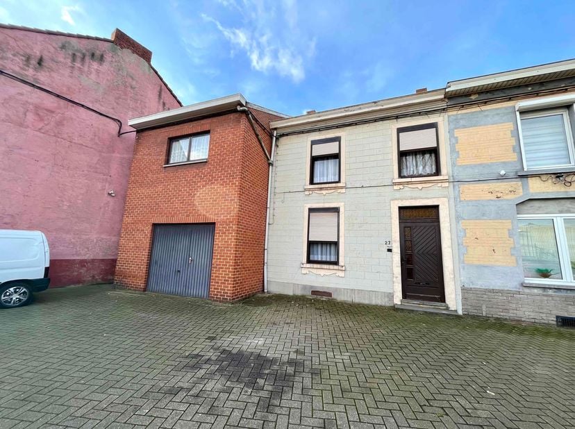 Huis te koop
                    in 6020 Dampremy