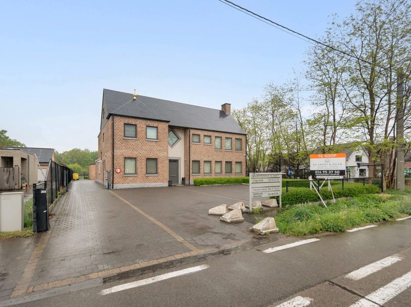 Bien professionnel à vendre
                    à 2230 Herselt