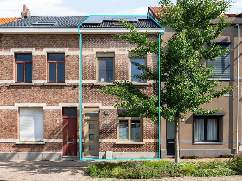 Instapklare eengezinswoning met 4 gunstige slaapkamers en gezellige tuin op toplocatie te Hoboken.&lt;br /&gt;
&lt;br /&gt;
Deze verrassend ruime woning is gelege
