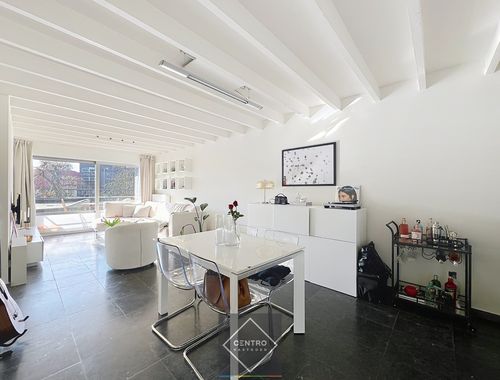                                         Kantoor met woning te koop in Rumbeke, € 340.000
