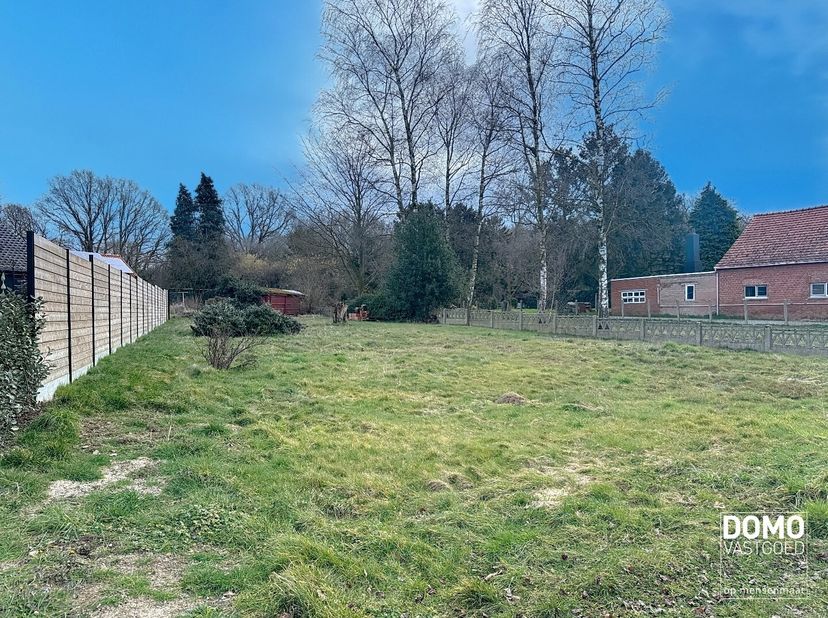 Terrain à vendre
                    à 3560 Lummen