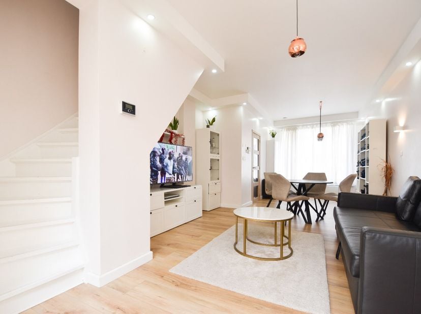 Bezoekmoment op donderdag 26 juni tussen 15u en 17u (enkel op afspraak!)&lt;br /&gt;
Bent u op zoek naar een zorgeloze huurwoning in het hartje van Temse?&lt;b