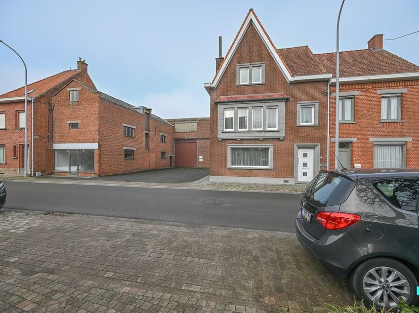 Bien professionnel à vendre
                    à 8870 Izegem