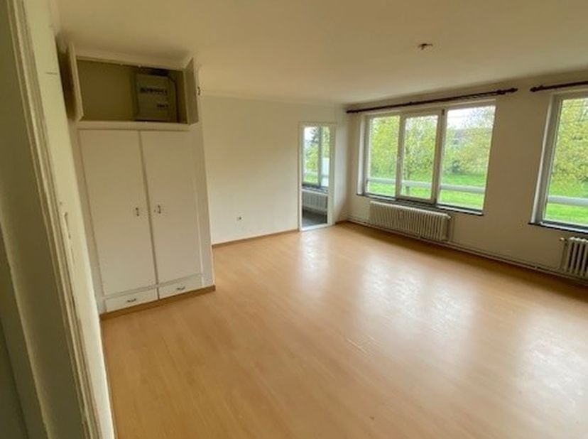 Appartement à louer
                    à 3665 Niel-bij-As