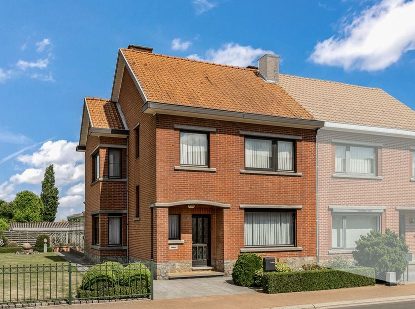 Maison à vendre
                    à 3770 Val-Meer
