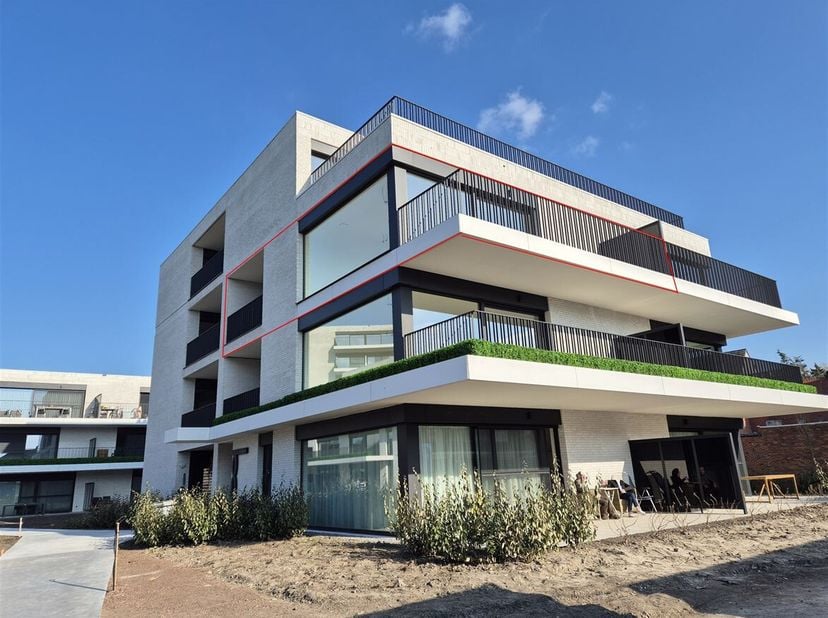 Parkdomein De Maaskens Luxueus wonen in het groen!&lt;br /&gt;
Ontdek dit stijlvolle 1-slaapkamerappartement met 2 terrassen te huur in het prestigieuze Par