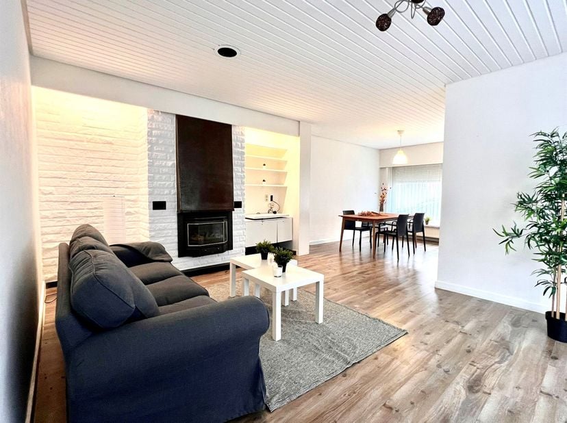 Maison à vendre
                    à 8552 Moen