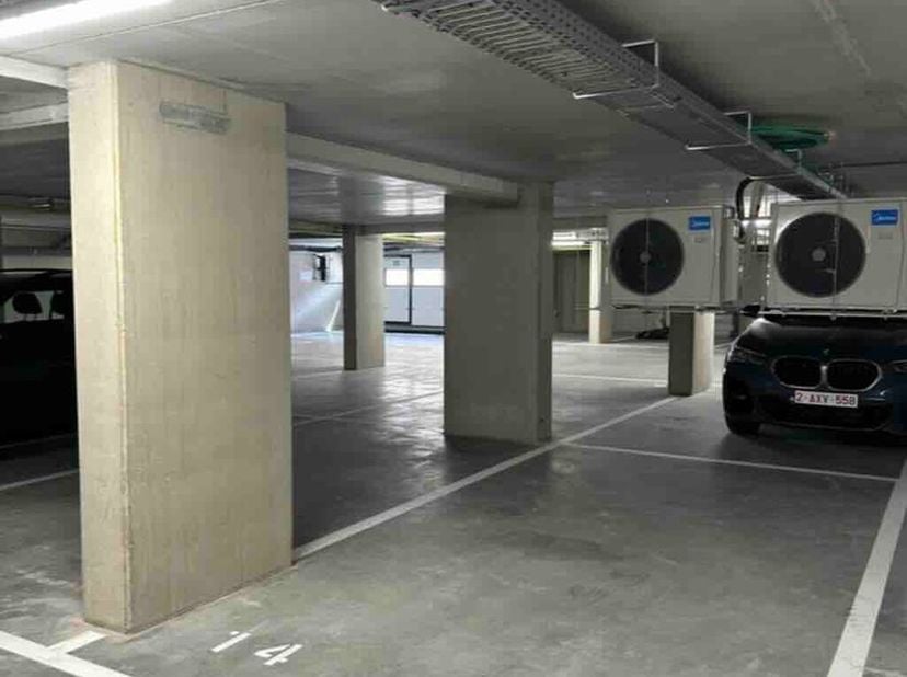Garage à vendre
                    à 3520 Zonhoven