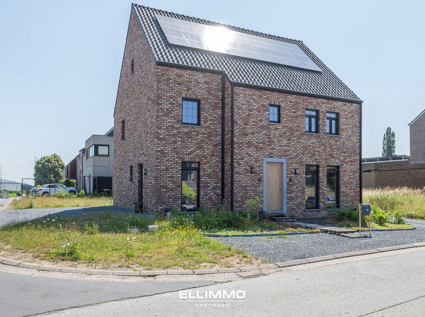 Maison à vendre
                    à 3740 Grote-Spouwen