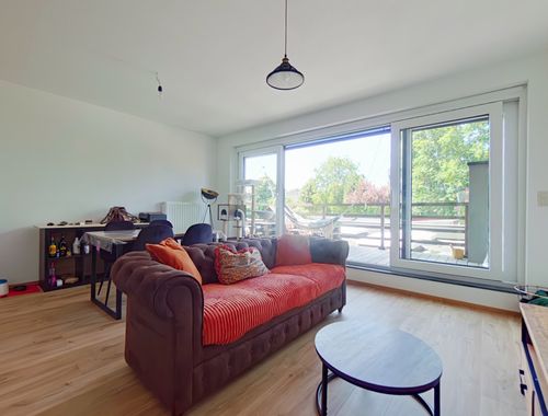                                         Appartement à louer à Ath, € 740
