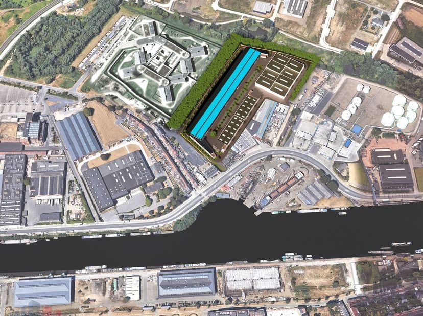 Bedrijfsgebouw op maat van uw bedrijf te huur vanaf 3.000 m² tot 30.000 m² met kantoren naar keuze.&lt;br /&gt;
Vlot bereikbaar via R4/R40 en slechts op 3 k