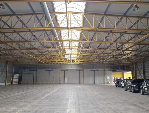                                         Bedrijfsgebouw te huur in Strombeek-Bever, € 42.311
