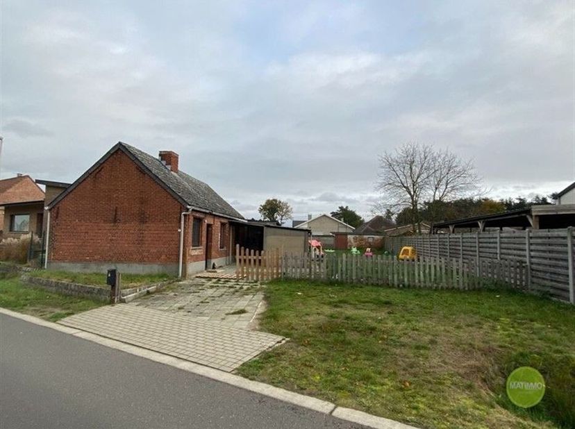 *** IN OPTIE *** &lt;br /&gt;
Projectgrond te Laakdal op een perceel van 667 m2&lt;br /&gt;
Deze rustig gelegen projectgrond is geschikt voor het bouwen van één o