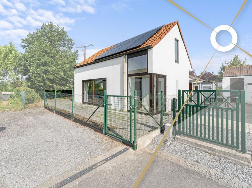 Ontdek deze instapklare, vrijstaande vakantiewoning op een rustig en groen vakantiepark, vlak bij zee en met uitzicht op de polders. Deze eigendom bie