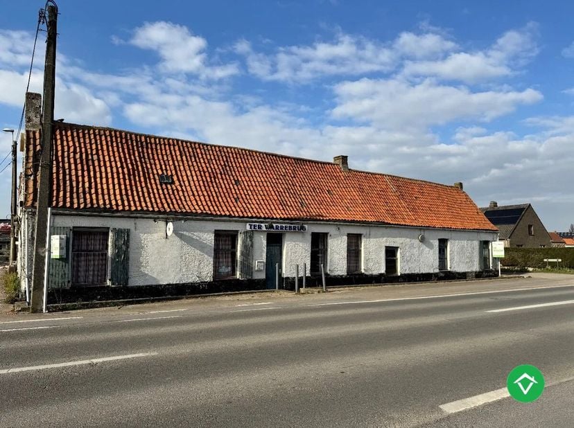 Herberg &quot;Ter Waerebrug&quot;, vroeger &quot;Schippershuis&quot;, 18de-eeuwse herberg langs de Waerevaart is te koop.&lt;br /&gt;
Er is een mogelijkheid tot het ombouwen to