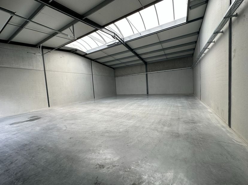 Bien professionnel à vendre
                    à 8570 Anzegem