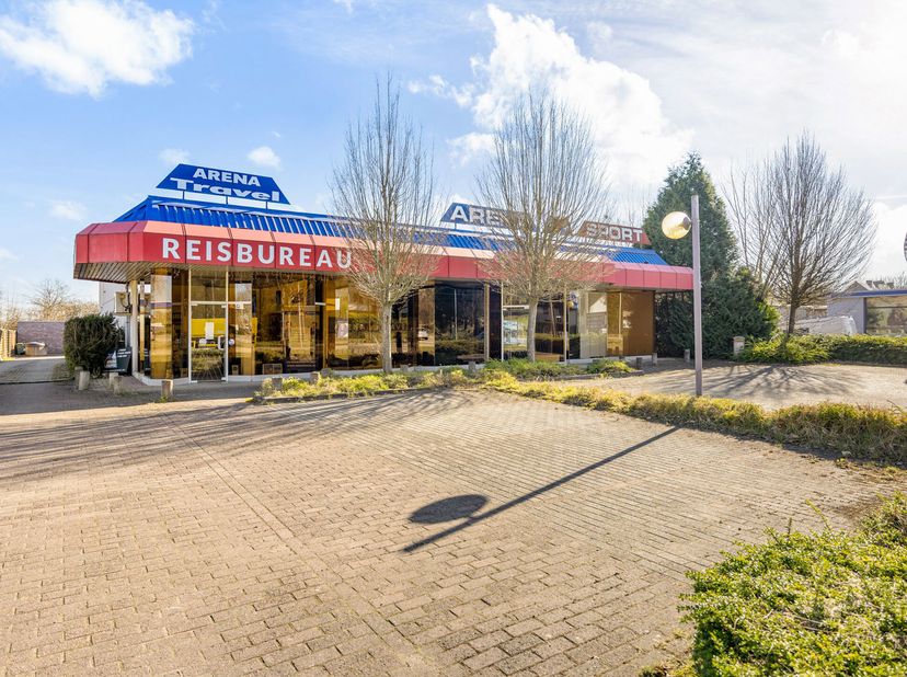 Bien professionnel à vendre
                    à 3290 Diest