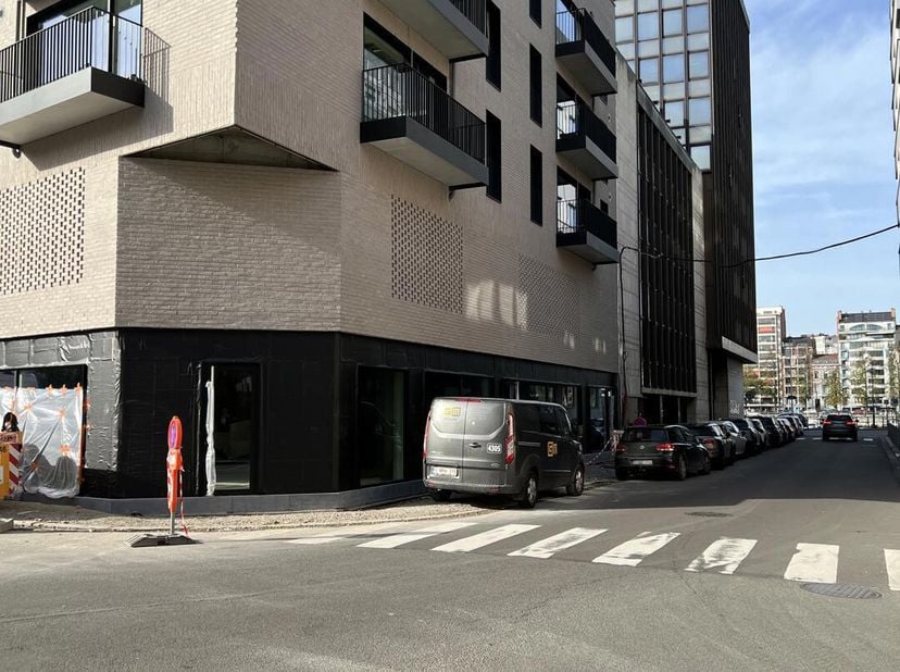 Pour les visites, veuillez nous contacter UNIQUEMENT PAR téléphone au 04/220.60.30 !!!&lt;br /&gt;
Situé rue des Fories près du très prisé Quai Marcellis et
