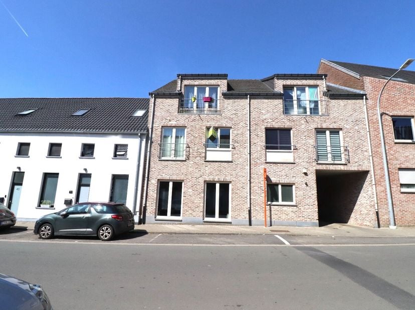 Bent u opzoek naar een instapklaar appartement met twee slaapkamers, ruim terras en garage? Lees en kijk dan snel even verder!&lt;br /&gt;
Dit appartement i