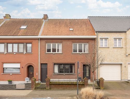                                         Rijwoning te koop in Bazel, € 295.000
