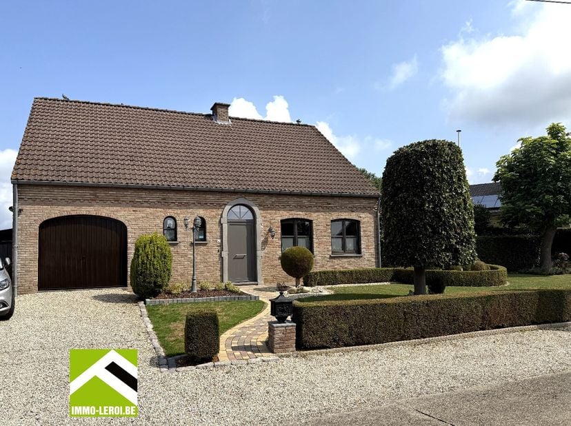 Bekijk deze woning rechtstreeks op de site van Immo Leroi: https://www.immo-leroi.be/pand/kopen-woning-tongeren/7280788.&lt;br /&gt;
In het landelijke Mal b