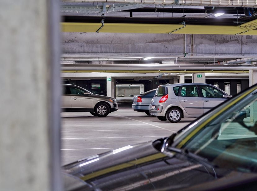 Garage à vendre
                    à 9000 Gent