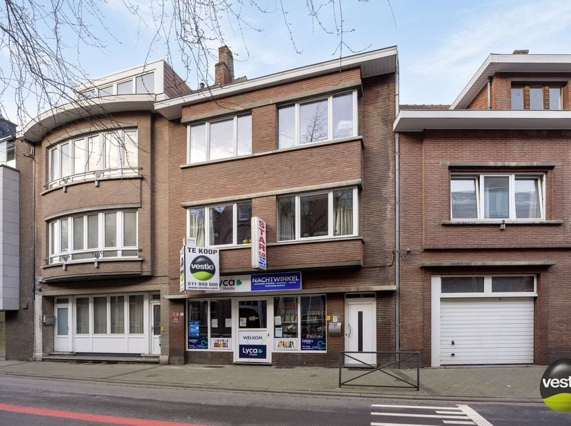 Bien professionnel à vendre
                    à 3740 Bilzen