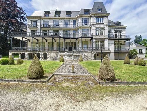                                         Appartement te koop in Waulsort, € 225.000
