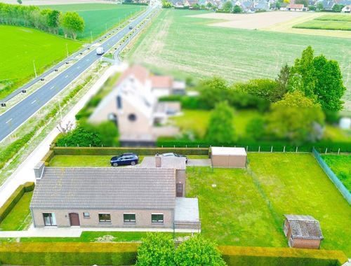                                         Woning te koop in Zeveren, € 398.000
