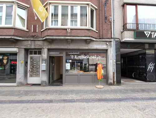                                         Handelszaak te huur in Tongeren, € 850
