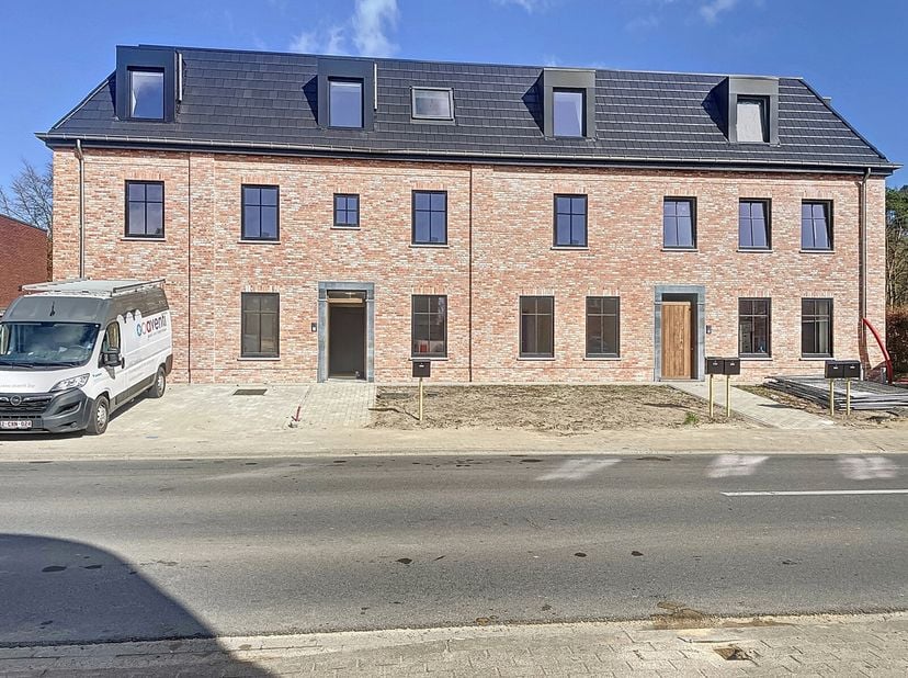 Appartement à vendre
                    à 2520 Oelegem