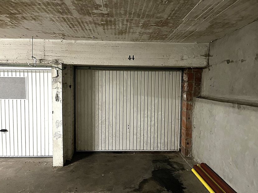 Garage à vendre
                    à 9100 Sint-Niklaas