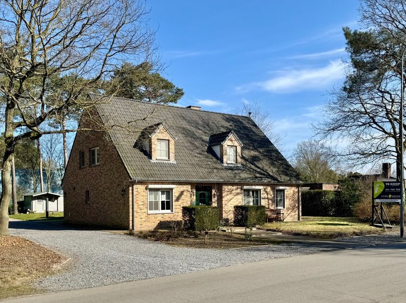 Maison à vendre
                    à 2400 Mol