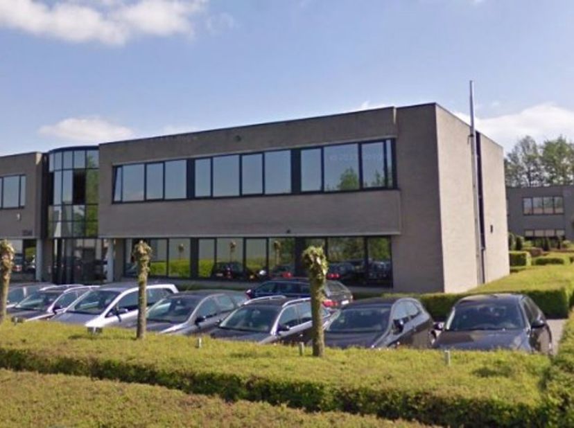Des nouveaux bureaux dans un complexe à Kontich. Facillement accessible par E19 sortie Kontich.