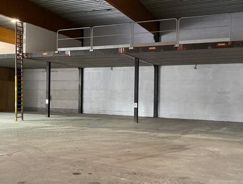                                         Opslagplaats te huur in Elverdinge, € 2.100
