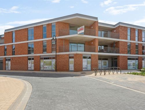                                         Commercieel Gebouw te koop in Balen, € 184.000
