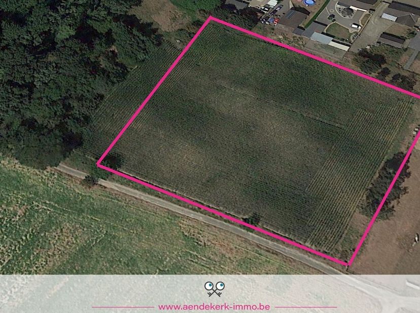 Te koop: een uitgestrekt perceel grond van 1 hectare, 2 are en 91 centiare voor dagrecreatie.&lt;br /&gt;
Dit perceel ligt in Rotem, een deelgemeente van Di