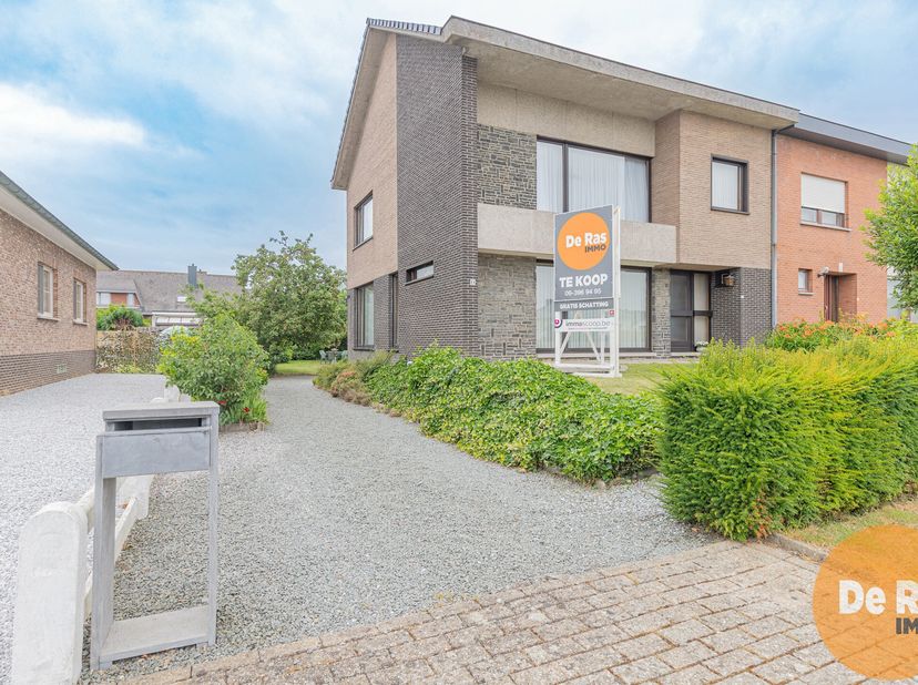 EERSTE BEZOEKDAG ZATERDAG 21/06 - 13U (op afspraak 053/60.65.60)!&lt;br /&gt;
HERZELE (Hillegem) - Deze zeer ruime HOB bevindt zich in een rustige wijk in H