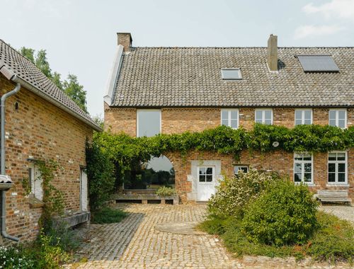                                         Ferme à louer à Lasne-Chapelle-Saint-Lambert, € 3.400

