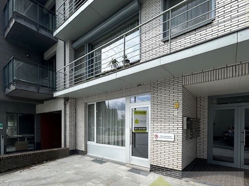 !! GELIEVE U PER MAIL AAN TE MELDEN!!&lt;br /&gt;
&lt;br /&gt;
IDEALIS VASTGOED  - Recent gerenoveerd, instapklaar appartement met 2 slaapkamers in hartje Neerpel
