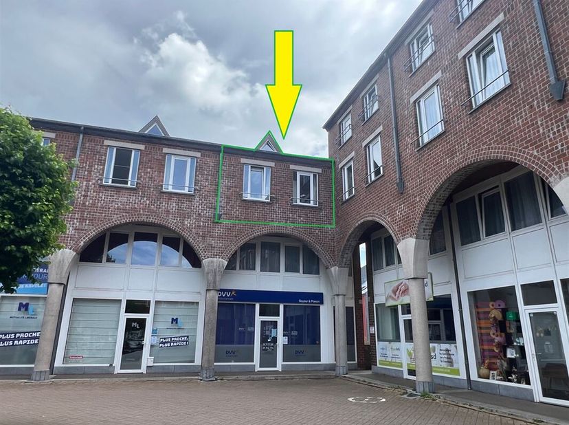 Situé juste derrière l&#039;église de Bastogne, cet appartement duplex est composé d&#039;un hall d&#039;entrée, d&#039;une buanderie, d&#039;une salle de bains, d&#039;une chambre