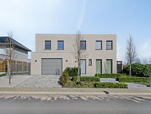                                         Maison à vendre à Poperinge, € 655.000
